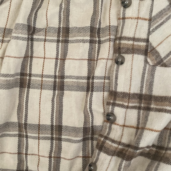 Ardene Like New Oversized Beige Plaid Button Shirt - Picture 13 of 14